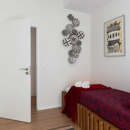 Hostwise - Bright & Spacious Flat ポルト