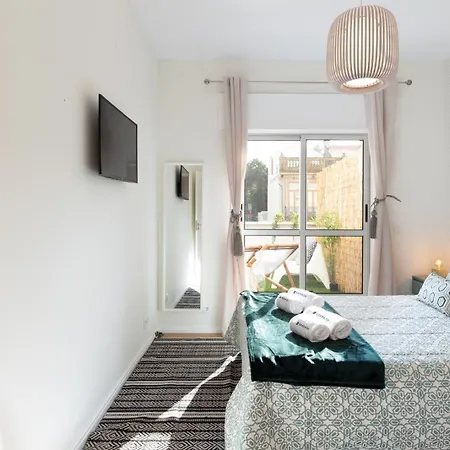 Hostwise - Bright & Spacious Flat ポルト